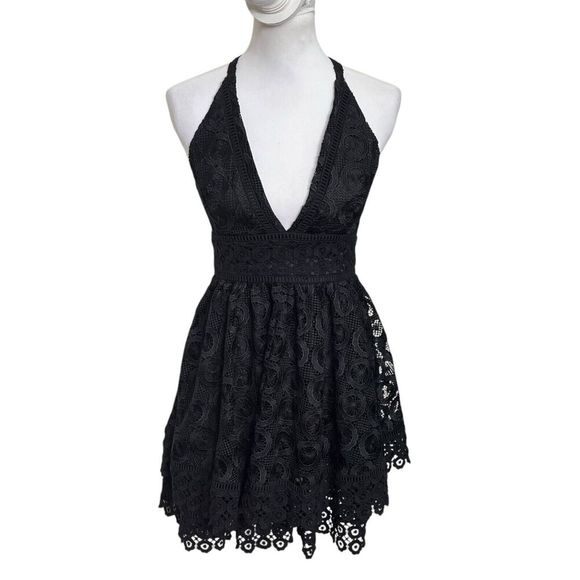 Welcome to my closet. - Picture 2 of 11